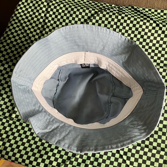 5 Seconds Of Summer Light Blue Bucket Hat NWOT - Picture 3 of 4